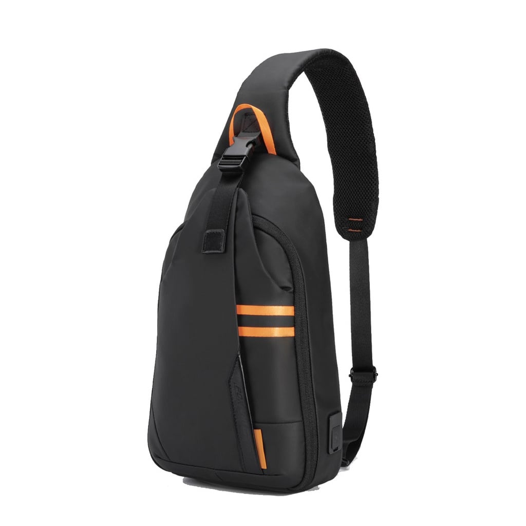 Porodo Gamıng Water Resıstant Pu Slıng Bag Wıth Usb-c Port Pdx532