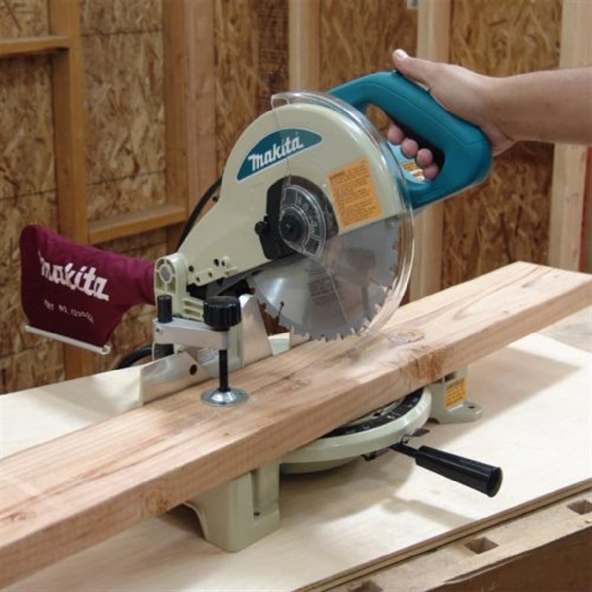 Makita Gönye Kesme - Tablalı 260MM