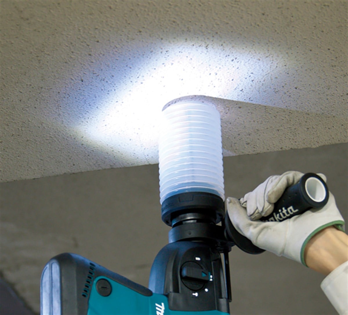 Makita Kırıcı / Delici  Akülü  26MM 18VX2 Lityum (Sadece Alet)