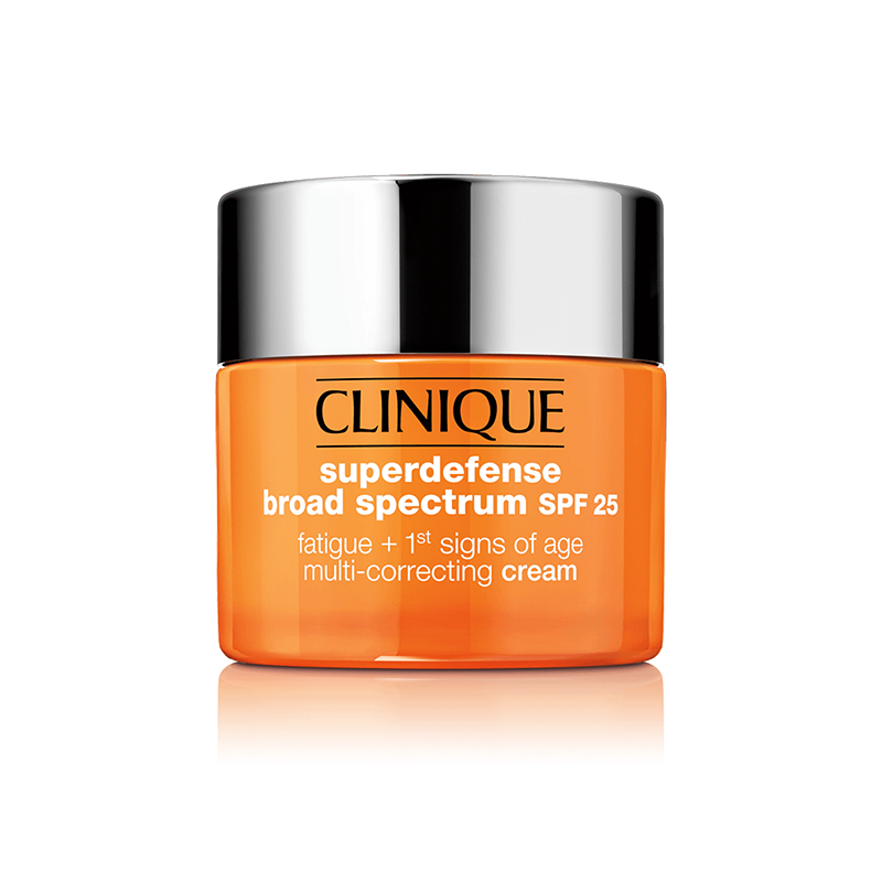 Clinique Superdefense Geniş Spektrum SPF 25 Yorgunluk + İlk Yaşlanma Belirtileri Çok Amaçlı Krem - Karma Yağlıdan Yağlı Ciltler İçin - 50ML