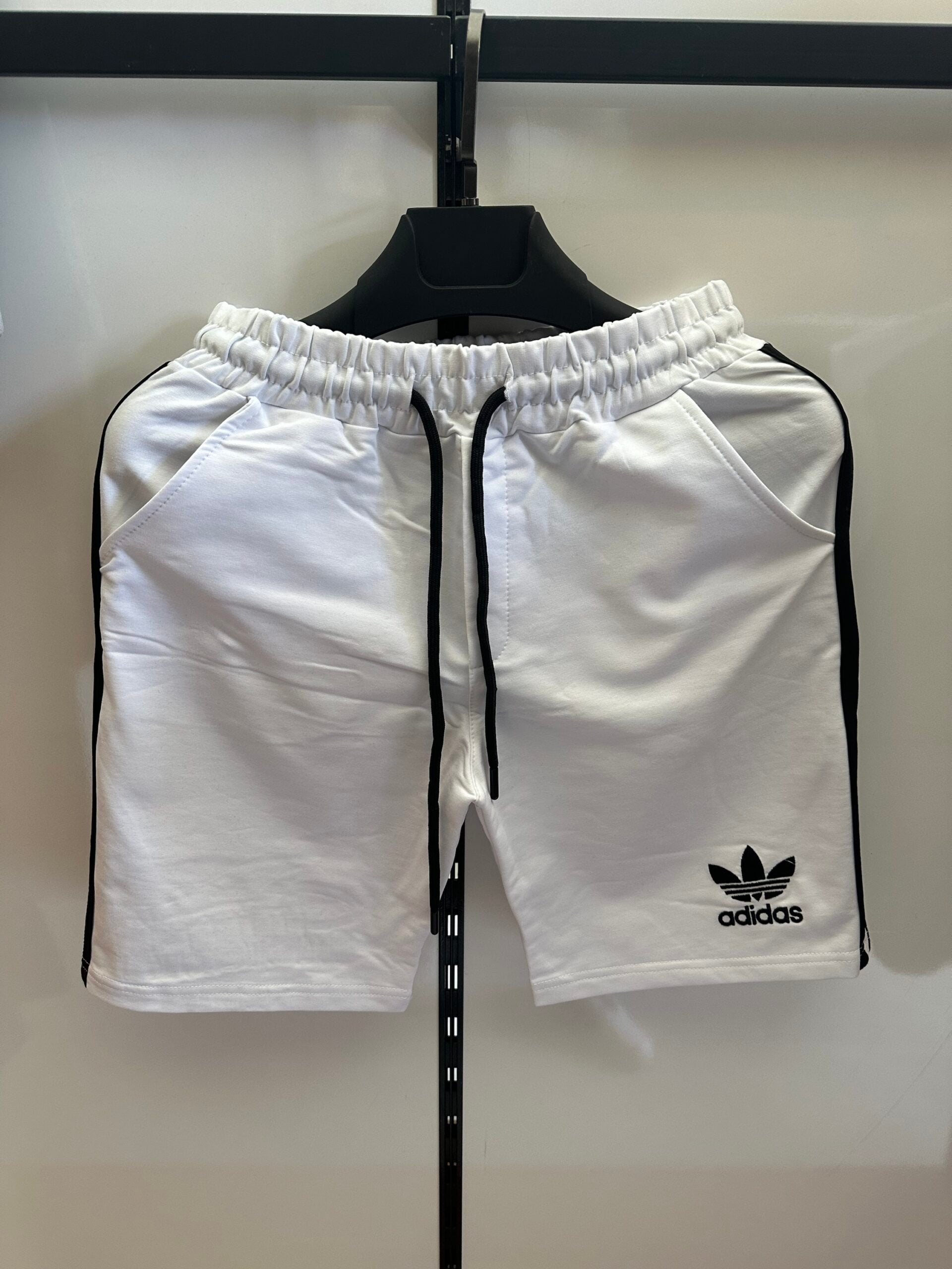 Adidas Basic Beyaz Şort