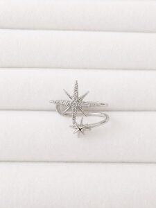 Çelik Silver Kutup Yıldızı Ayarlanabilir Kadın kıkırdak küpe – Zirkon Taşlı Modern Tasarım