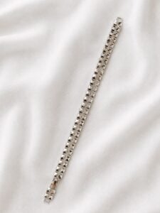 Xuping Silver Geometrik Desenli Bileklik – Modern Kadın Silver Bileklik